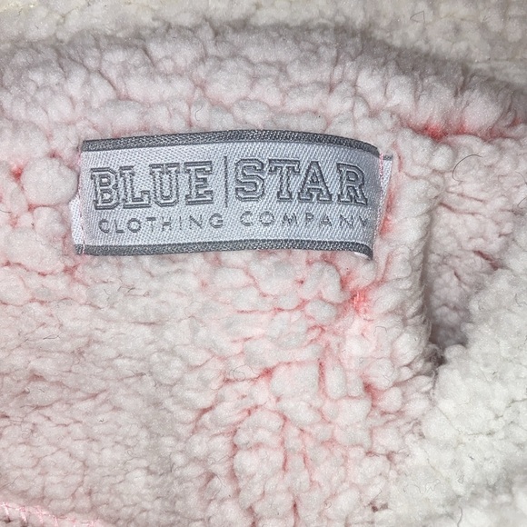 Cozy Sherpa!!!! - Picture 3 of 3